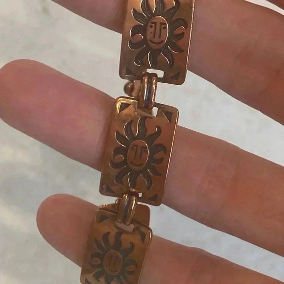 Smiling Sun Solid Copper Rectangular Link Bracelet - Picture 2 of 4